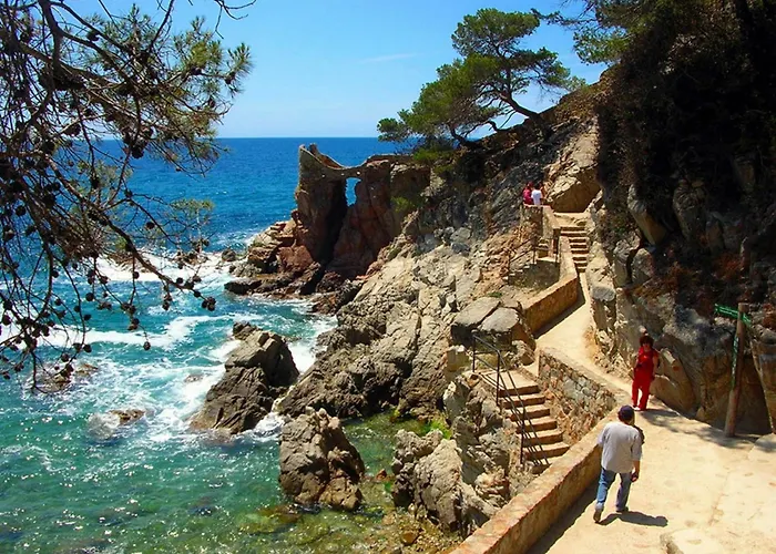 Apartment In Lloret De Mar - 104277 By Mo Rentals