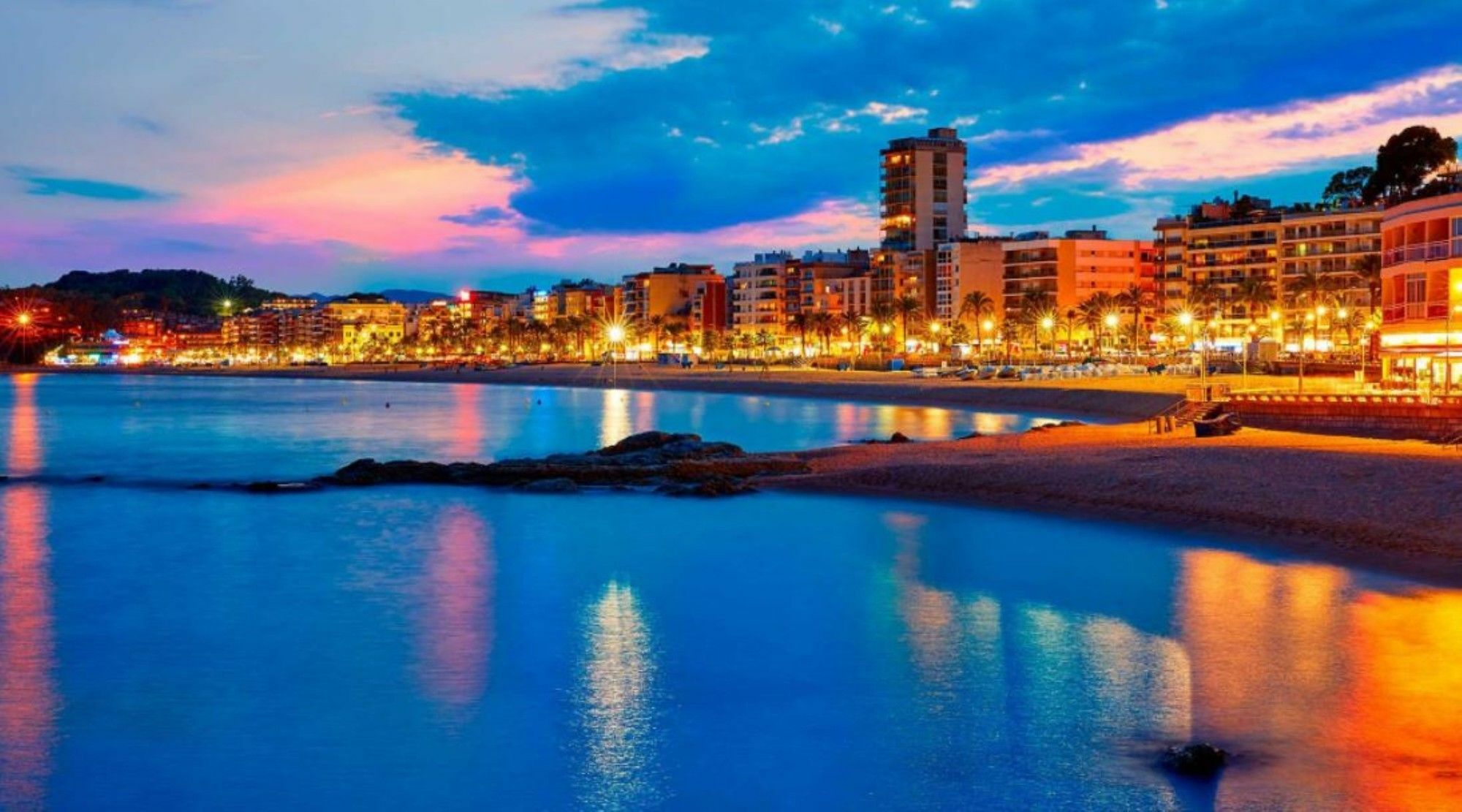 In - 104277 By Mo * Lloret de Mar